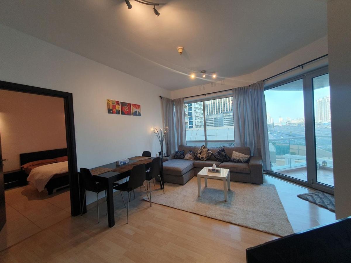 La Riviera Apartment Dubai Exterior photo